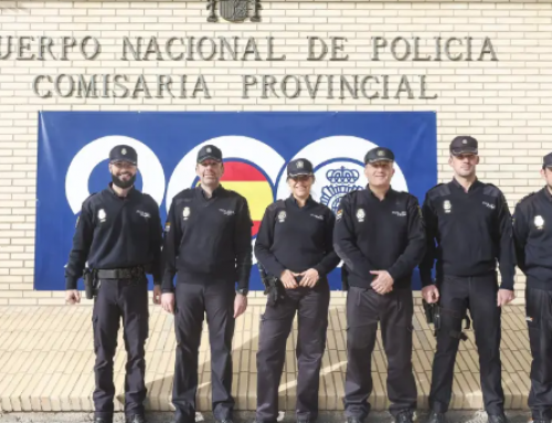 Extranjería, el trabajo en el que la Policía muestra su cara más social