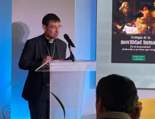 El cardenal Cobo asegura que los migrantes “no son un problema” y recalca la necesidad de “mirarles al rostro”